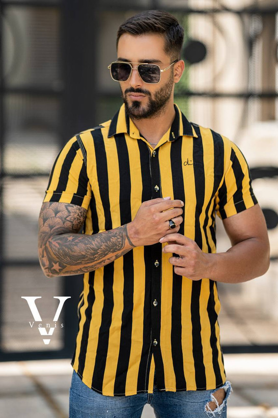 فروشگاه پوشاک بوتیک آرما 52 پیراهن راه راه درشت مردانه مدل آستین کوتاه تمام نخی اندامی