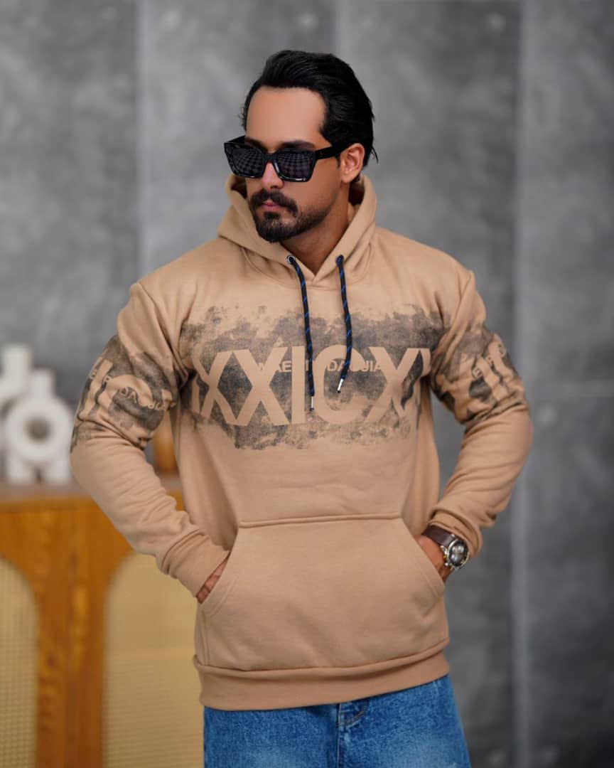 هودی جذاب و پرطرفدار سه نخ اسپان رنگ کرم